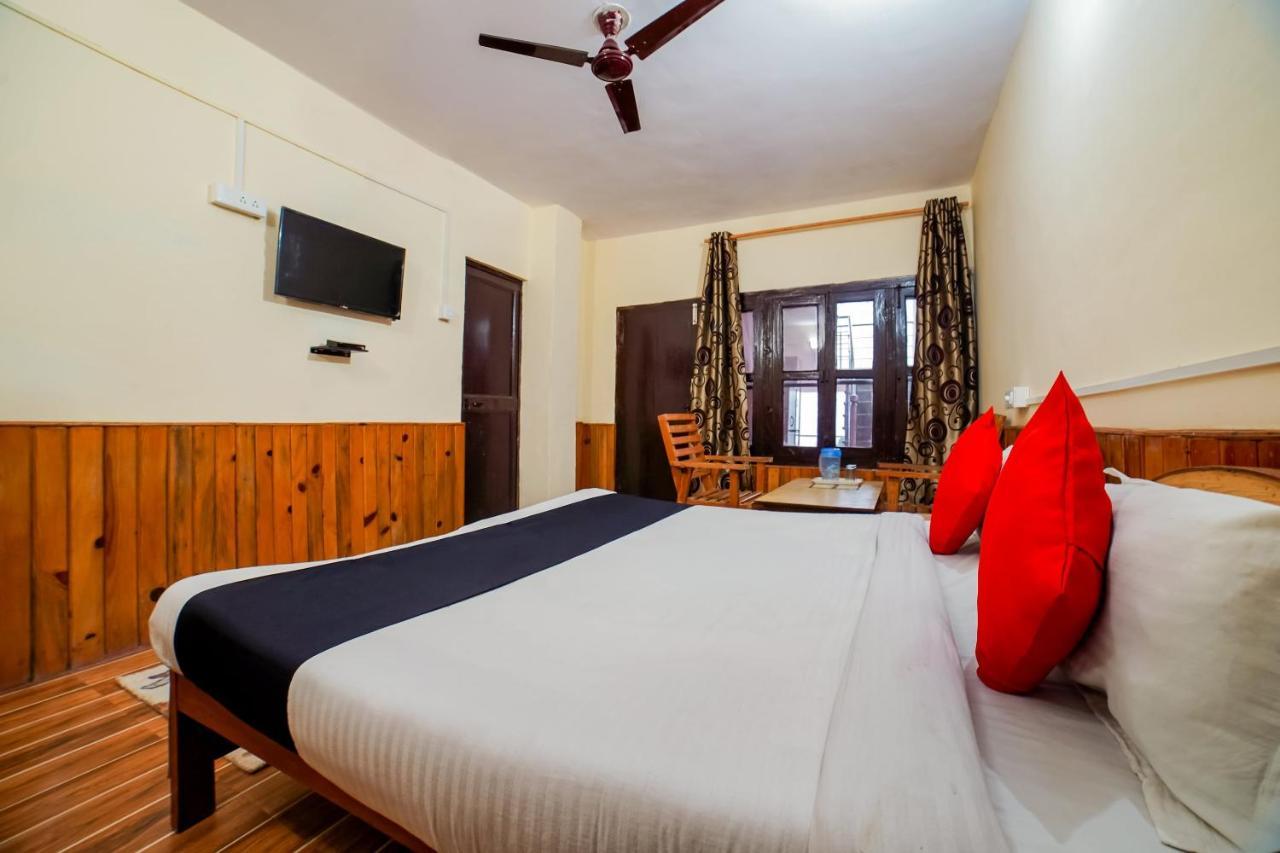 Capital O 47240 Hotel Blossom Resort Kausani Esterno foto