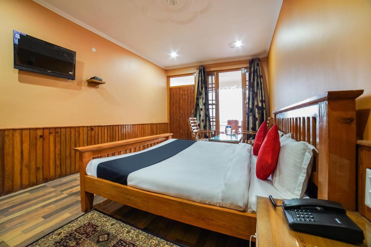 Capital O 47240 Hotel Blossom Resort Kausani Esterno foto